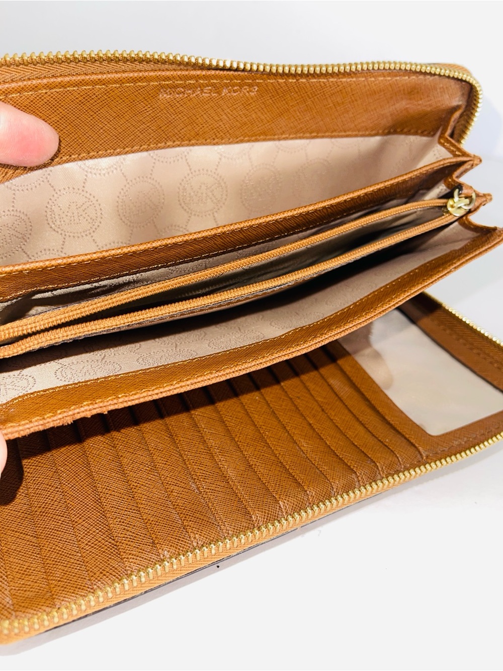 Michael Kors Jet Set Travel Saffiano Leather Continental Wallet Luggage Brown - Picture 5 of 10